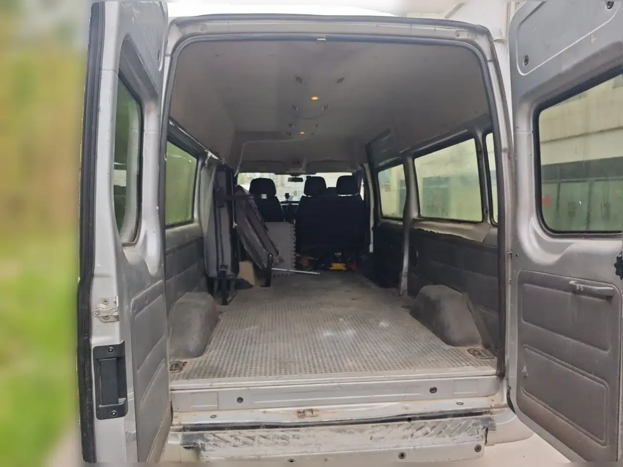 Ford Transit Custom 2009 2.4T Diesel Multi-Function Long Wheelbase Mid-Roof Emission Standard III — миниатюра 19