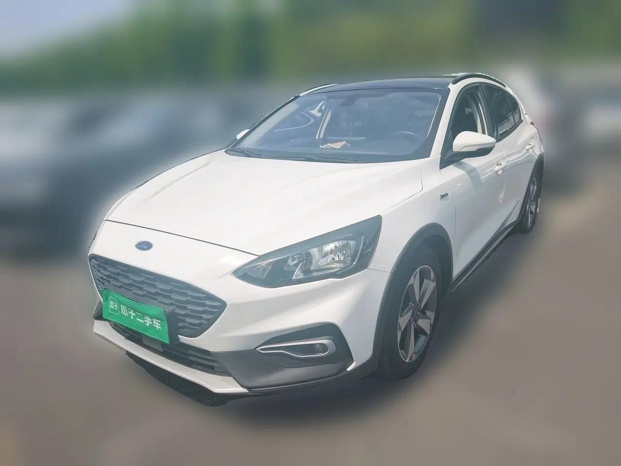 Ford Focus Active 2020 EcoBoost 180 Automatic Trendy Model — миниатюра 1