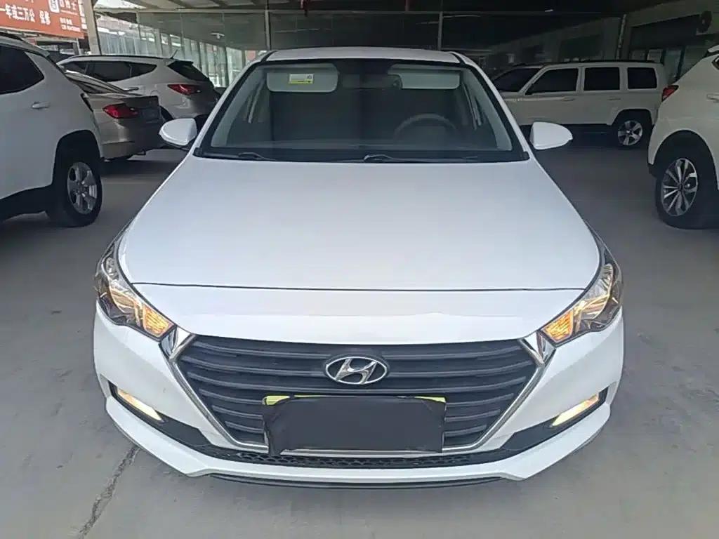 2016 Hyundai Verna 1.4L Automatic GLS (Cool Edition) — миниатюра 3