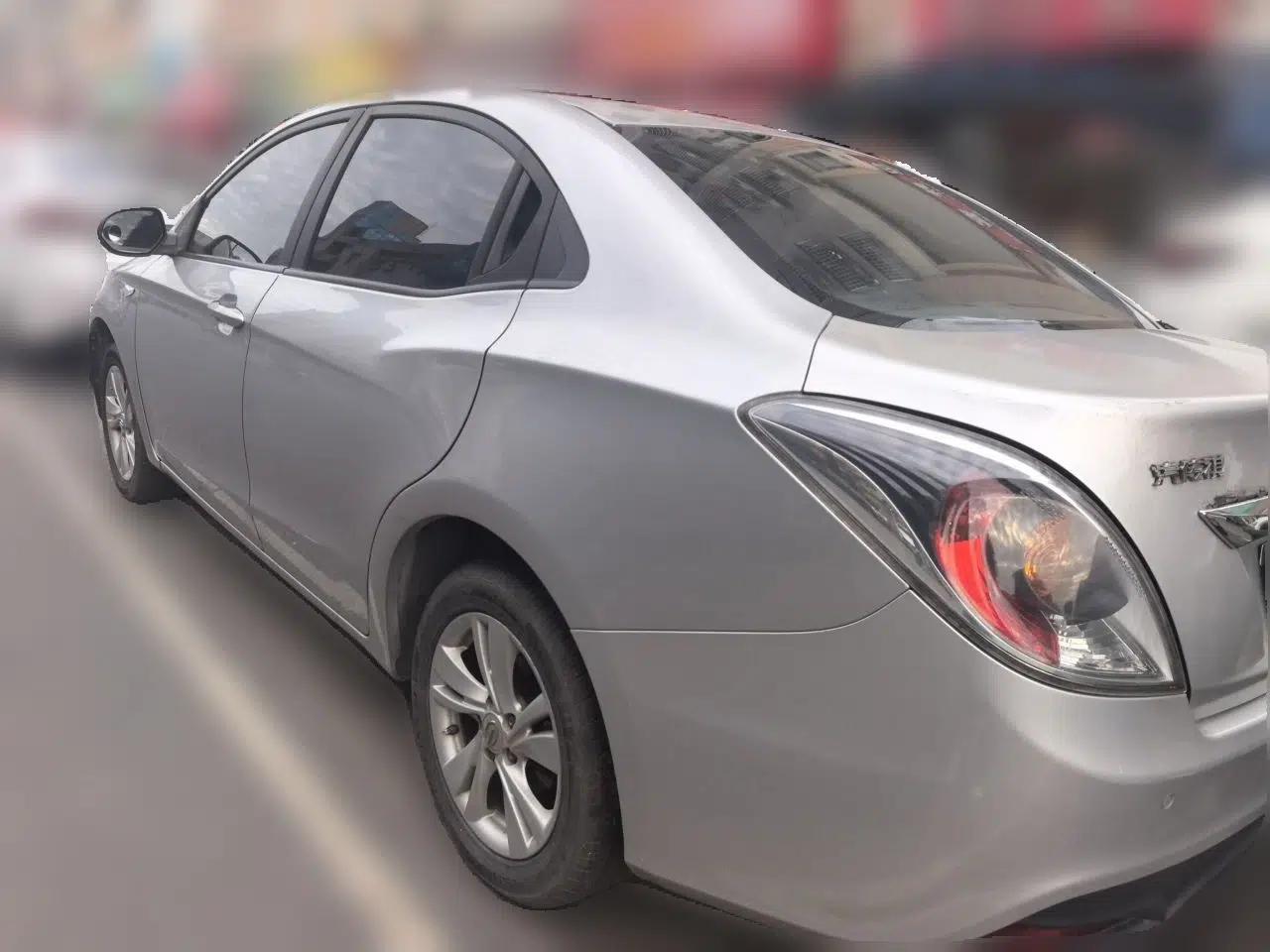 GAC Trumpchi GA3 2013 1.6L Automatic Luxury ESP Version — миниатюра 4