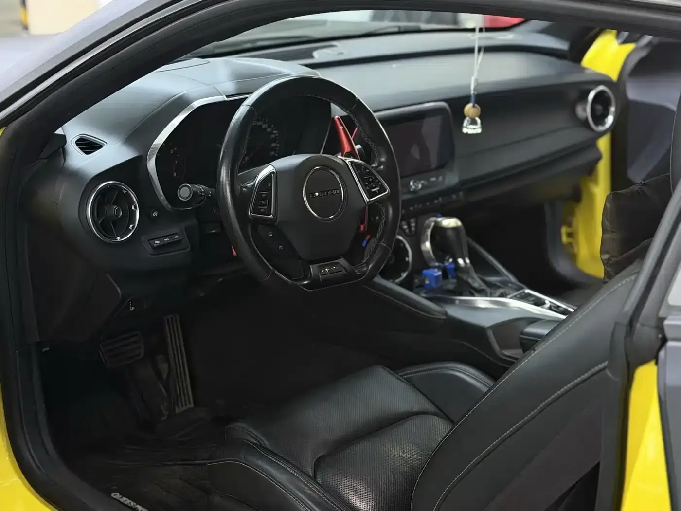 2017 Camaro 2.0T RS — миниатюра 3