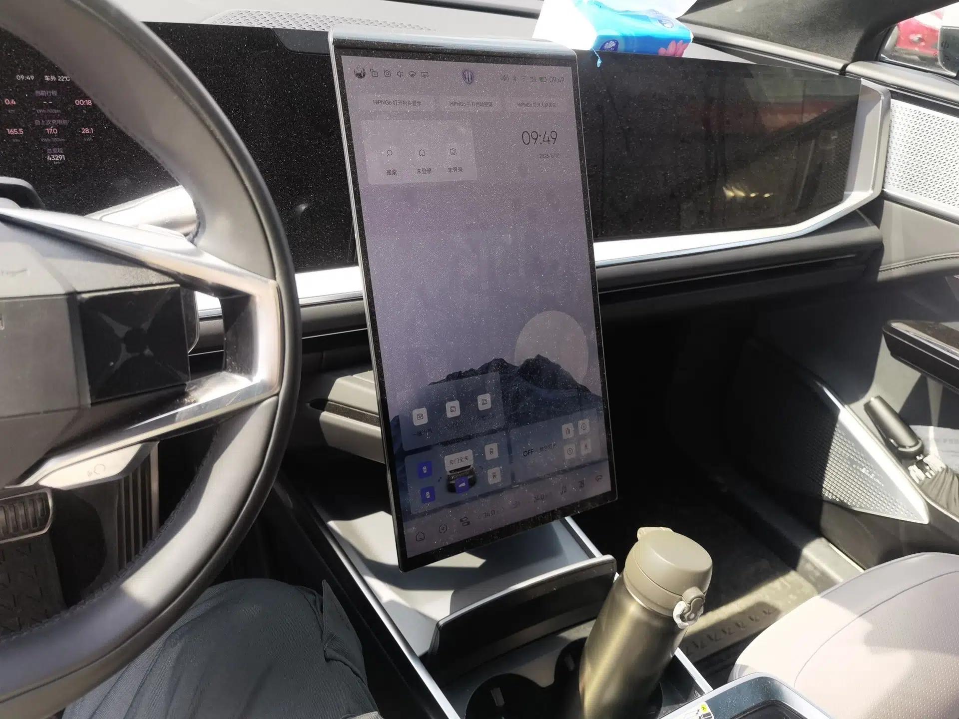 HiPhi Y 2023 560 km Elite Version — миниатюра 13
