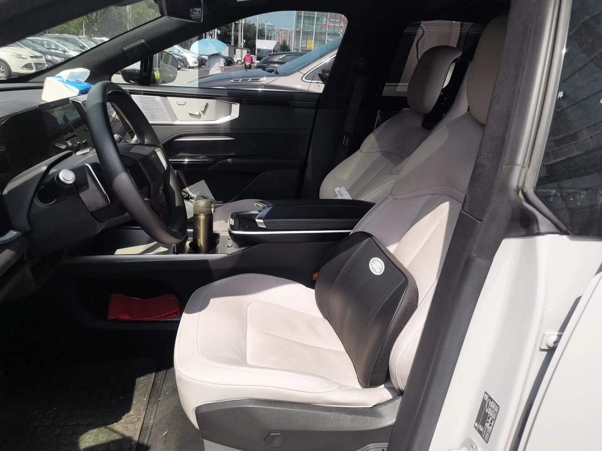 HiPhi Y 2023 560 km Elite Version — миниатюра 15