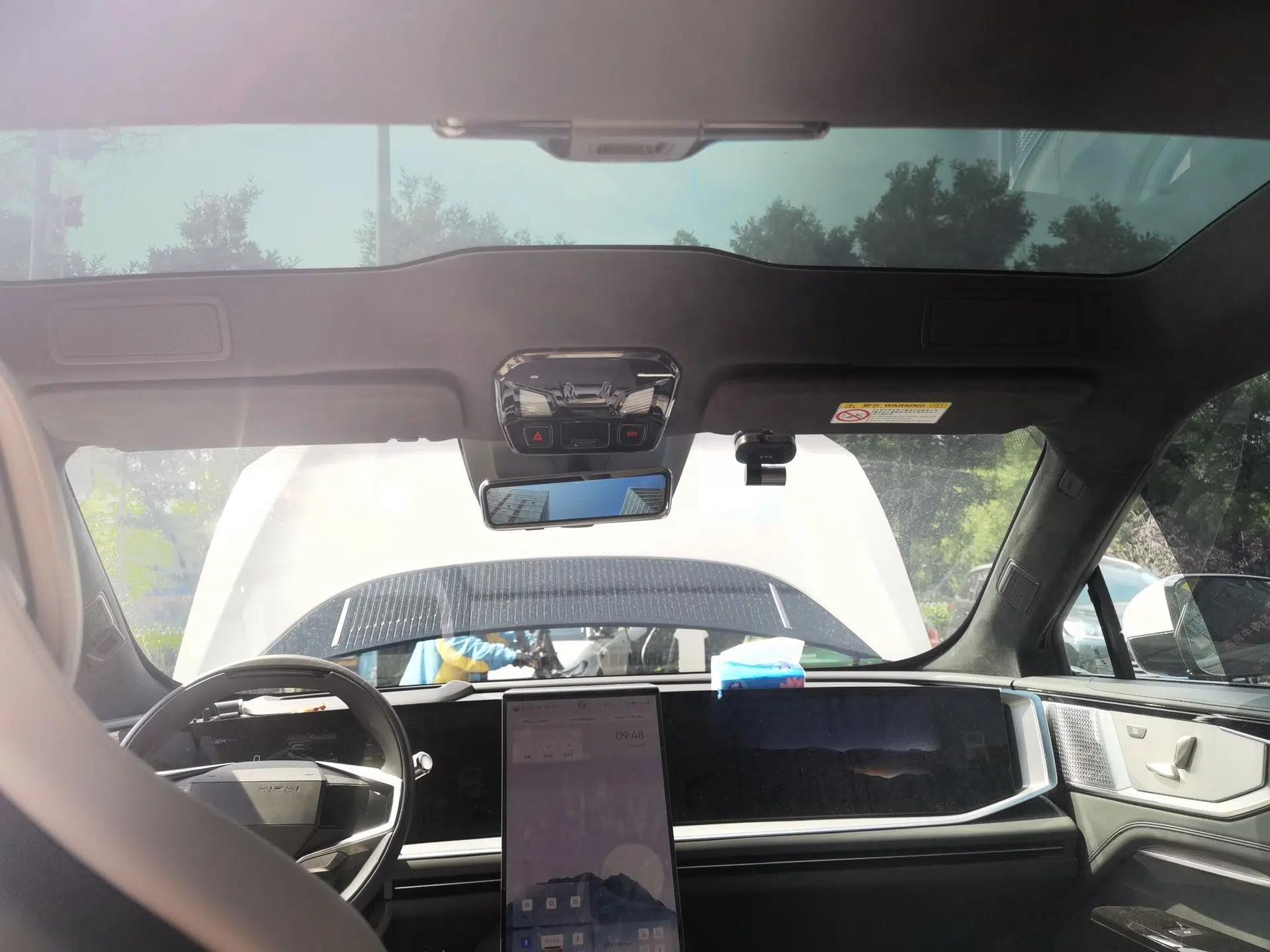 HiPhi Y 2023 560 km Elite Version — миниатюра 18