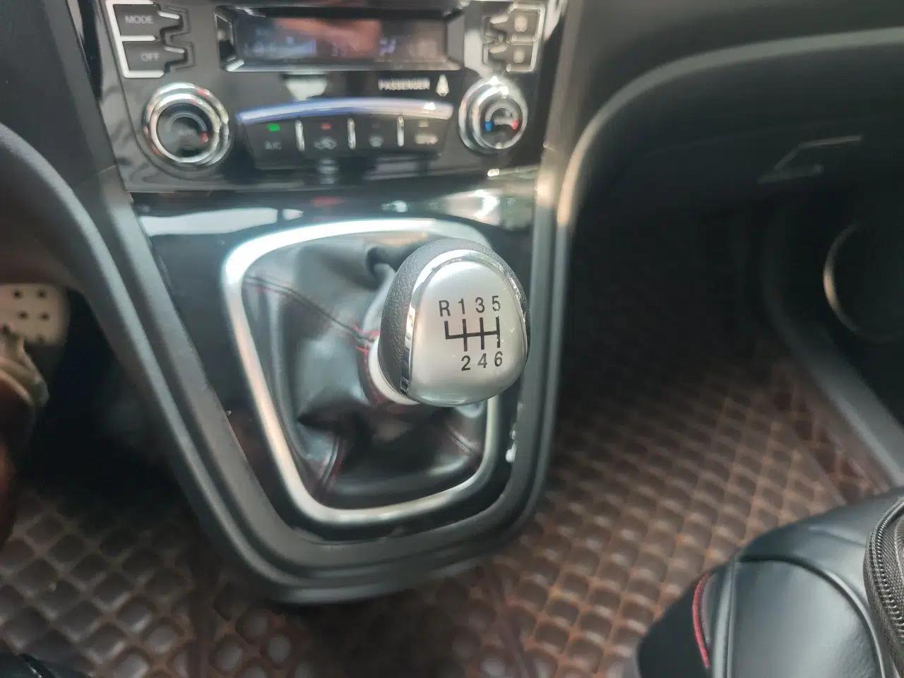 Haval H6 2013 Upgraded Model 1.5T Manual Two-Wheel Drive Urban Version — миниатюра 14