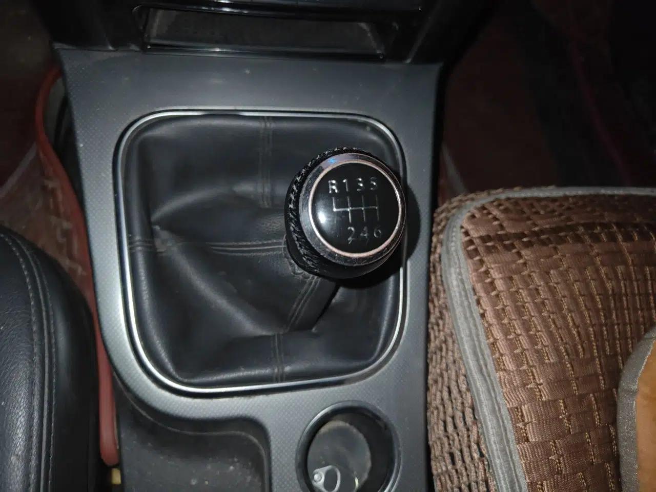 Haval H5 Classic 2016 Classic Edition 2.0T Manual 4x4 Elite Model — миниатюра 14