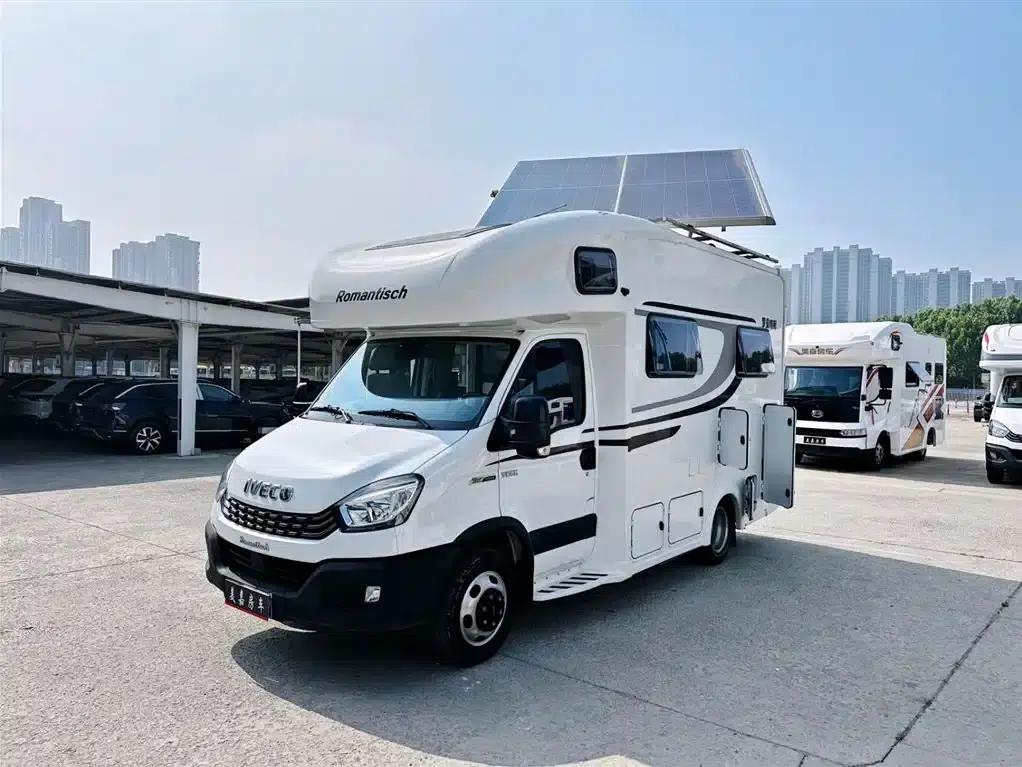 Iveco Daily Motorhome 2023 Model 3.0L Automatic — миниатюра 1