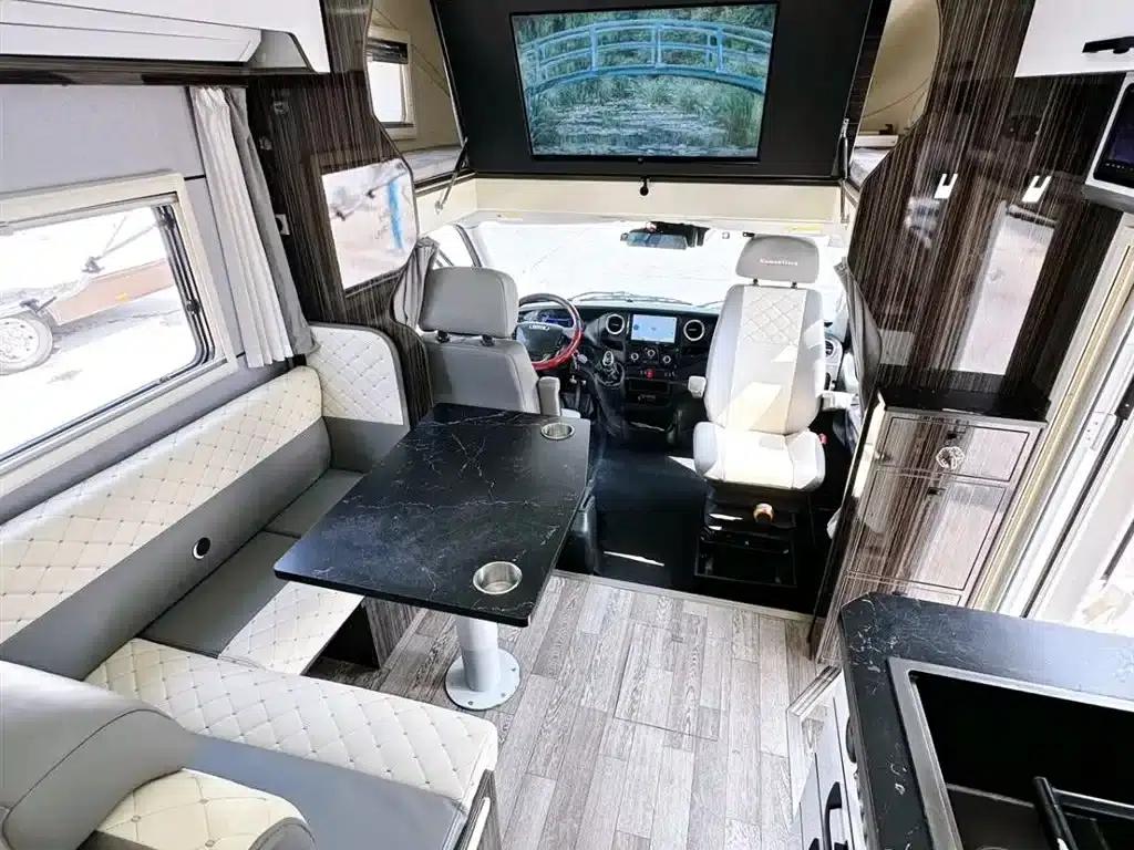 Iveco Daily Motorhome 2023 Model 3.0L Automatic — миниатюра 13