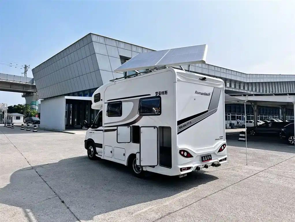 Iveco Daily Motorhome 2023 Model 3.0L Automatic — миниатюра 5