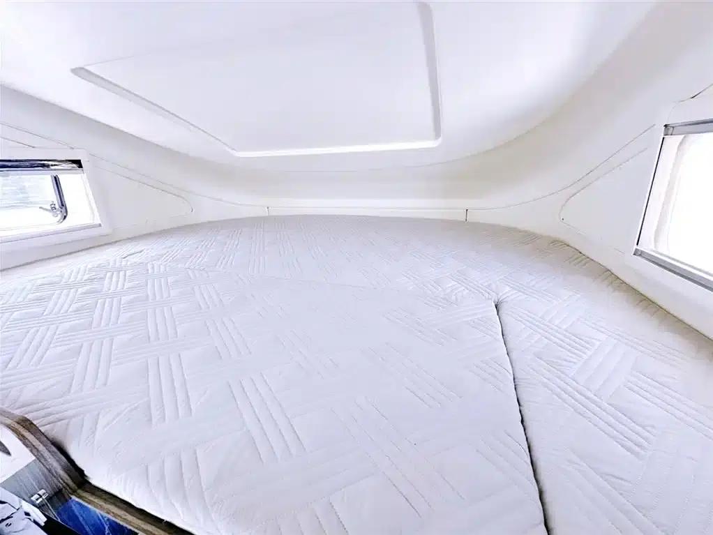 Iveco Daily Motorhome 2023 Model 3.0L Automatic — миниатюра 8