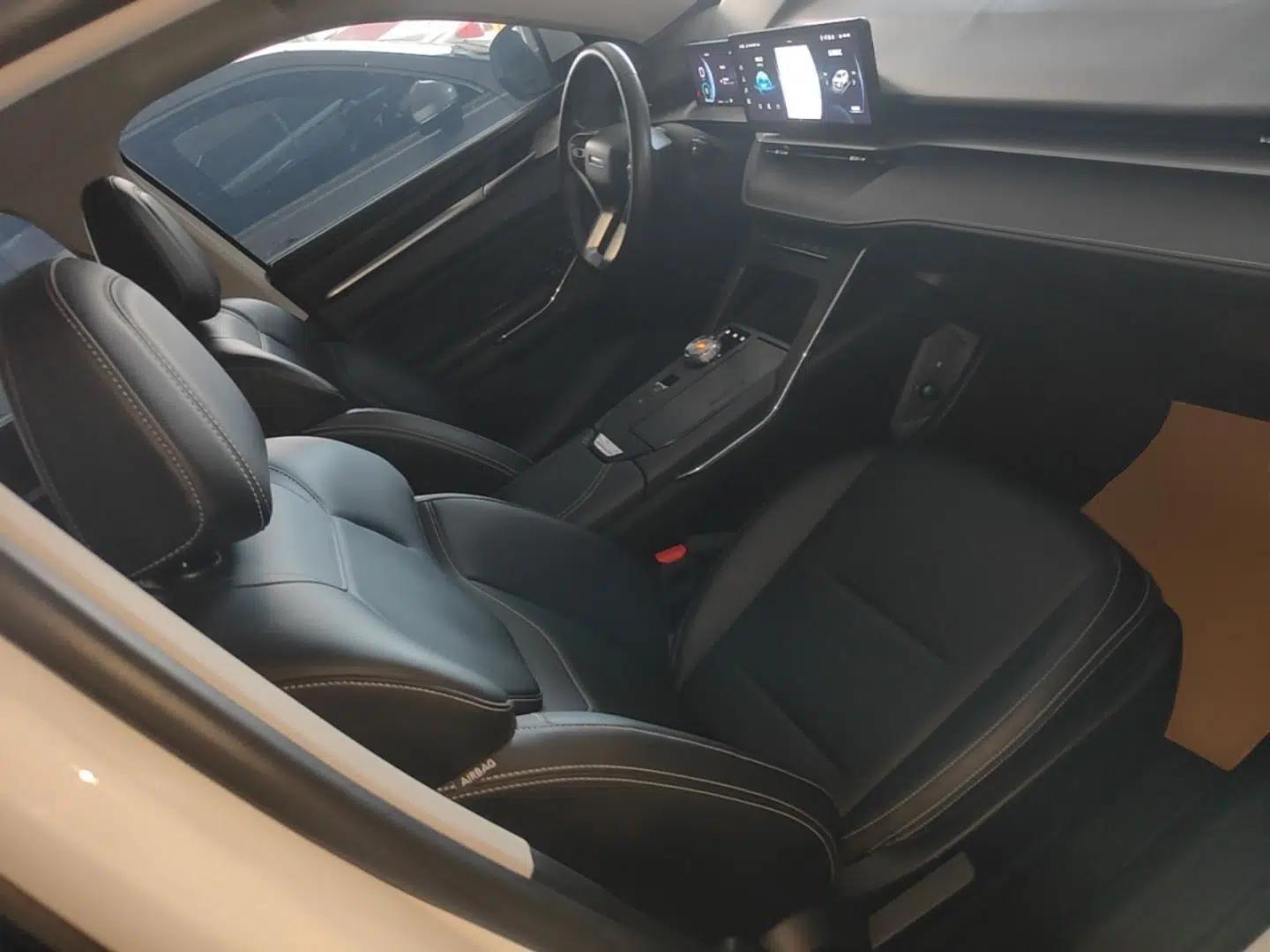Haval H6 New Energy 2023 DHT-PHEV 110KM Enjoyment Edition — миниатюра 19