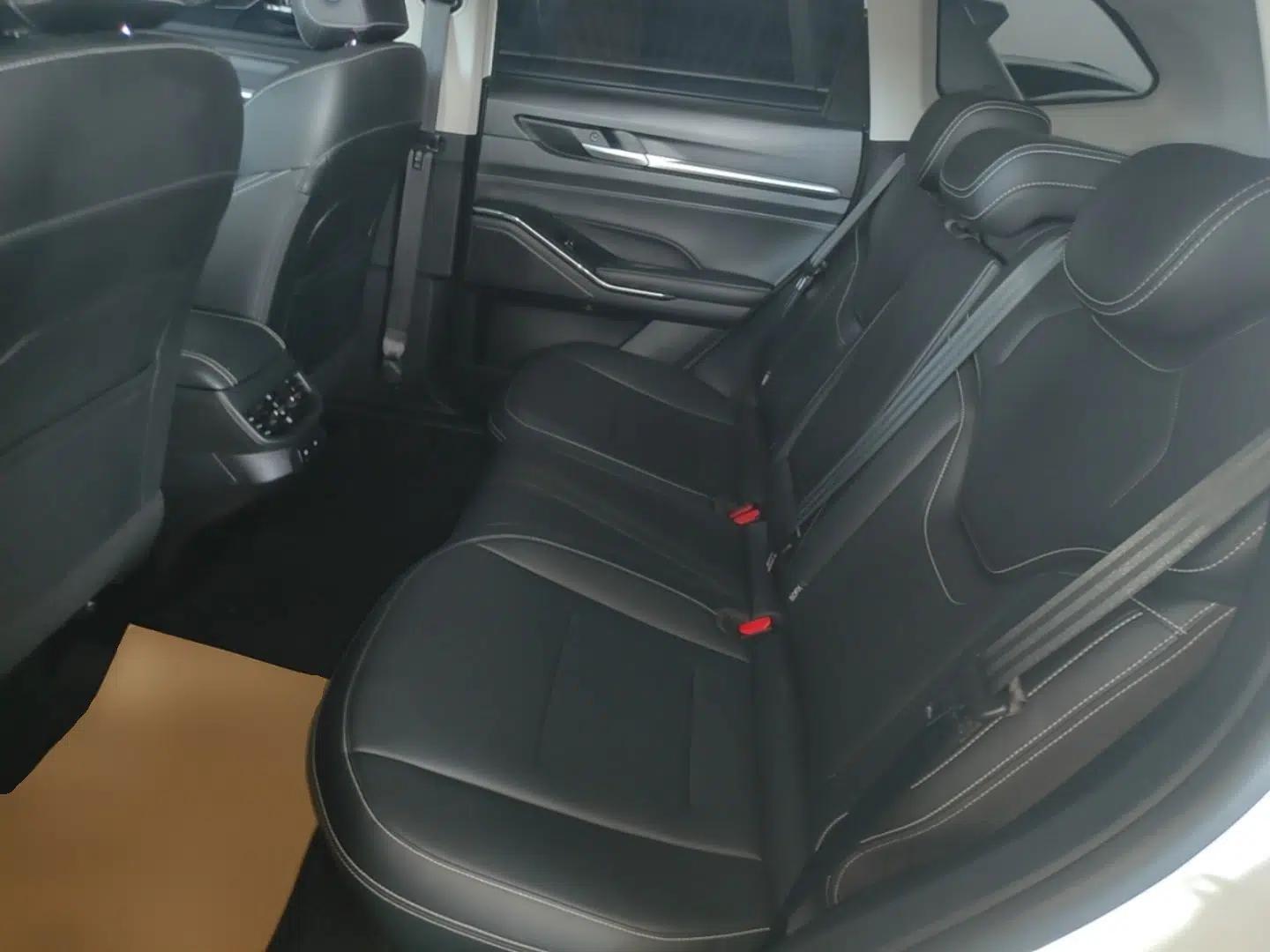 Haval H6 New Energy 2023 DHT-PHEV 110KM Enjoyment Edition — миниатюра 20