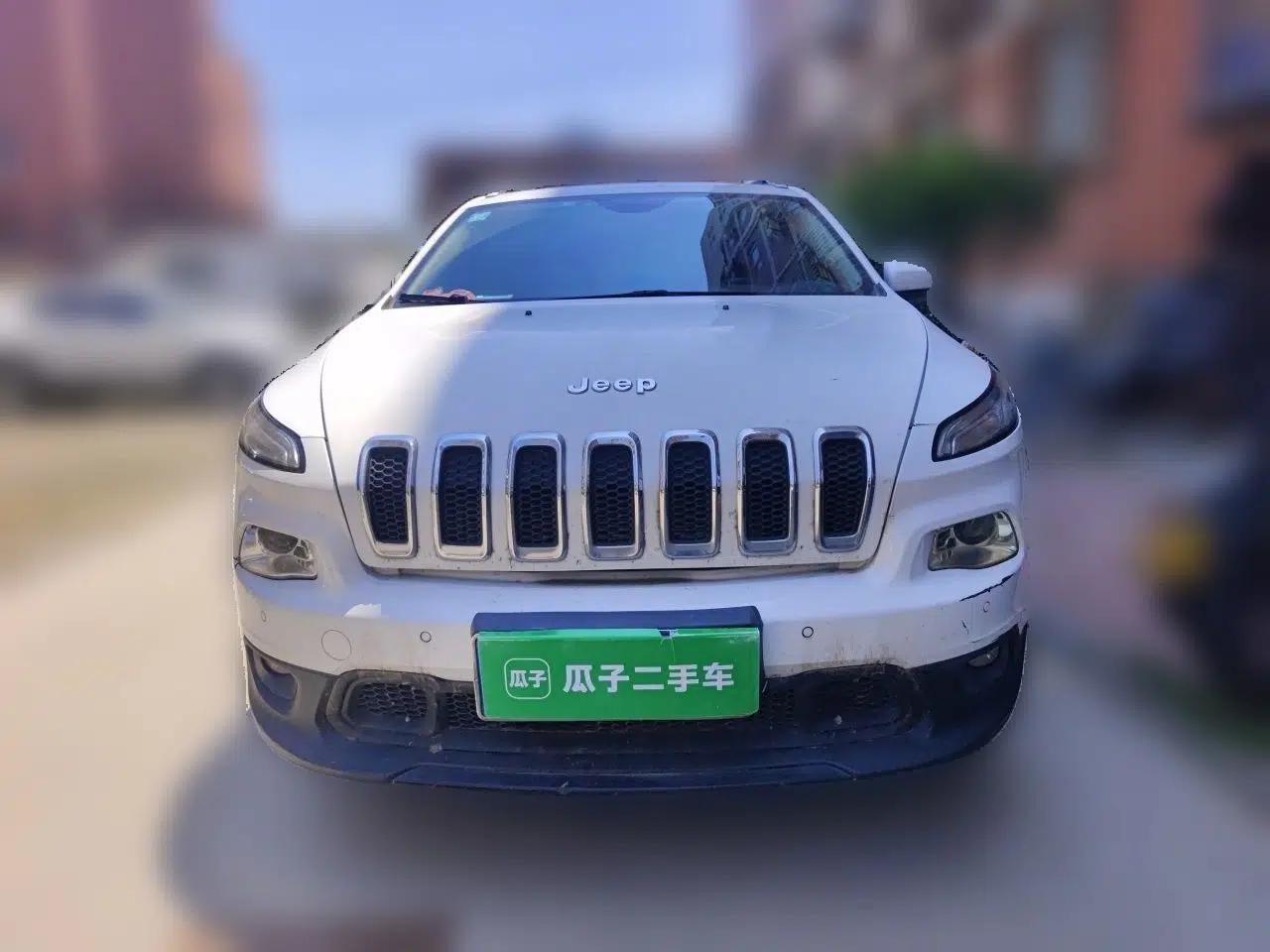 Jeep Cherokee 2016 2.4L Leading Edition — миниатюра 2
