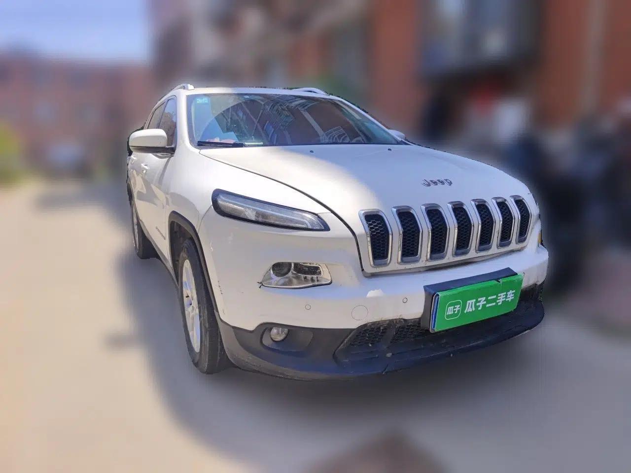 Jeep Cherokee 2016 2.4L Leading Edition — миниатюра 3