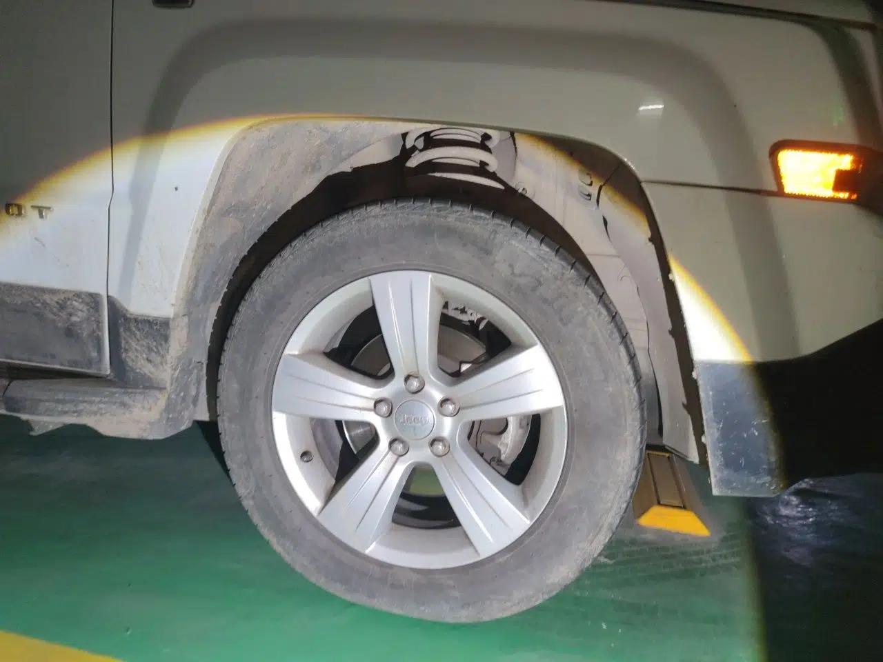 Jeep Patriot 2015 2.0L Sport Edition — миниатюра 8