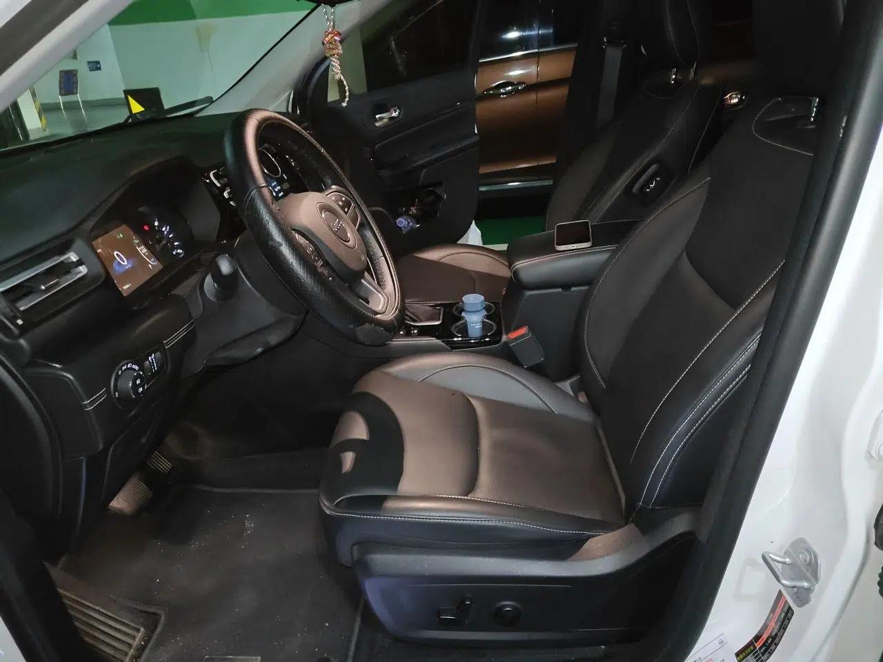 Jeep Grand Commander PHEV 2020 2.0T Plug-in Hybrid Leading Edition — миниатюра 13