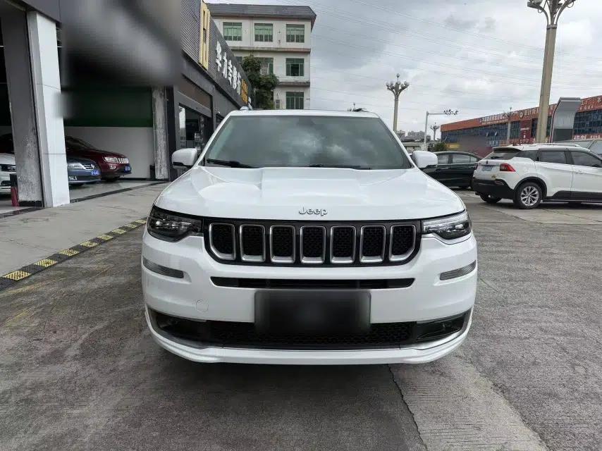 Jeep Grand Commander PHEV 2020 2.0T Plug-in Hybrid Leading Edition — миниатюра 3