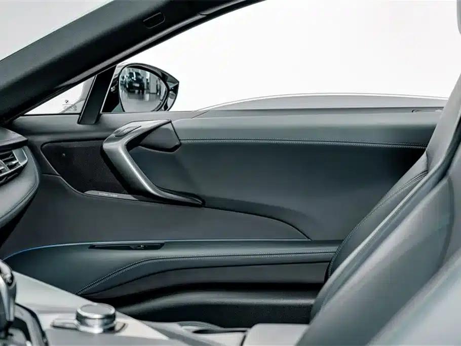 BMW i8 2014 Standard Edition — миниатюра 23
