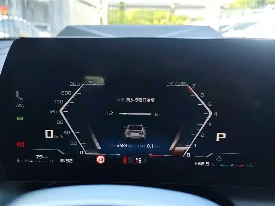 2025 BMW M235L — миниатюра 6