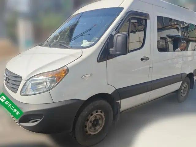 JAC Group Sunray 2017 1.9T Short-Wheelbase Mid-Roof Xingkuai Multi-Purpose Passenger Vehicle