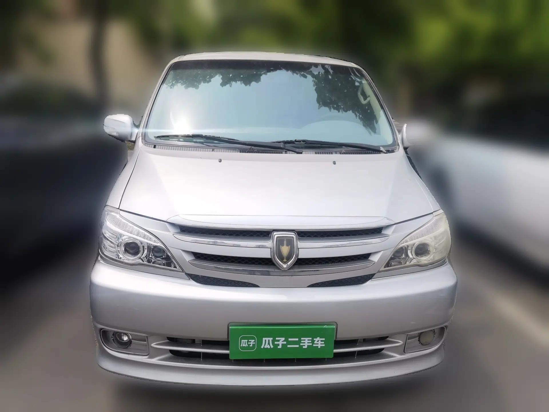 Jinbei Grace 2010 2.4L 3rd Generation Luxury Long-Wheelbase 9-Seater — 4RB2 — миниатюра 2