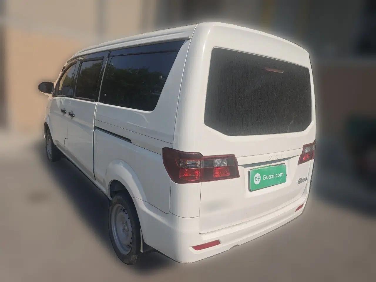 Jinbei Gold Hiace M Classic 2024 1.5L Engineering Lion Passenger Vehicle 6 Seats — миниатюра 4