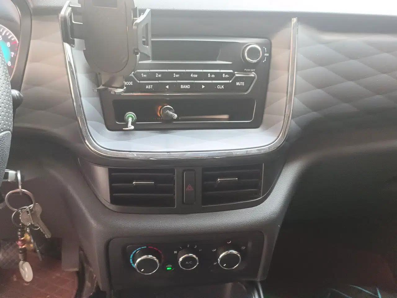 Jinbei Gold Hiace 2021 1.5L Passenger Vehicle Engineering Lion 5-Seater — миниатюра 13