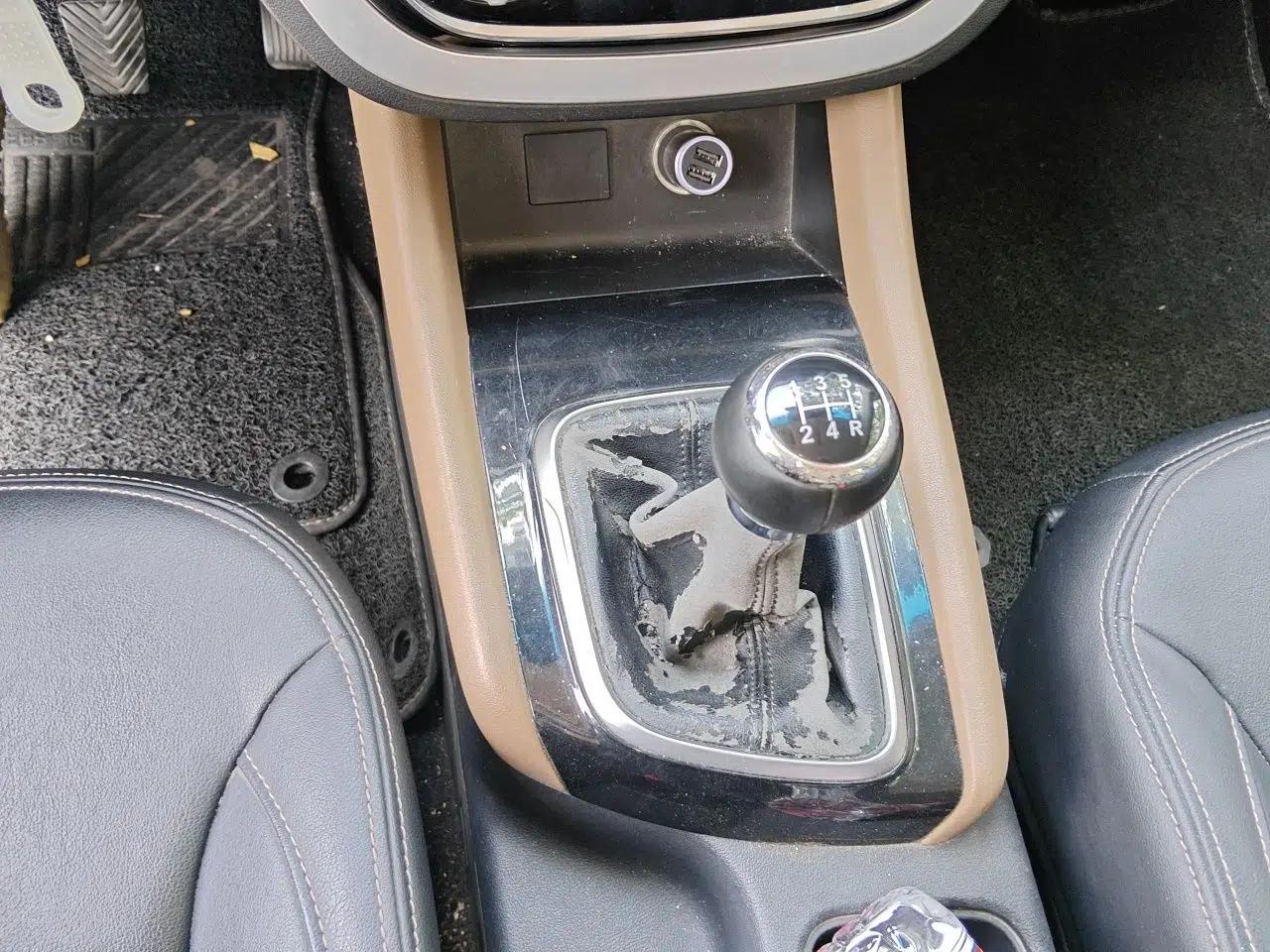 Jinbei F50 2017 1.6L Manual Comfort Model — миниатюра 14
