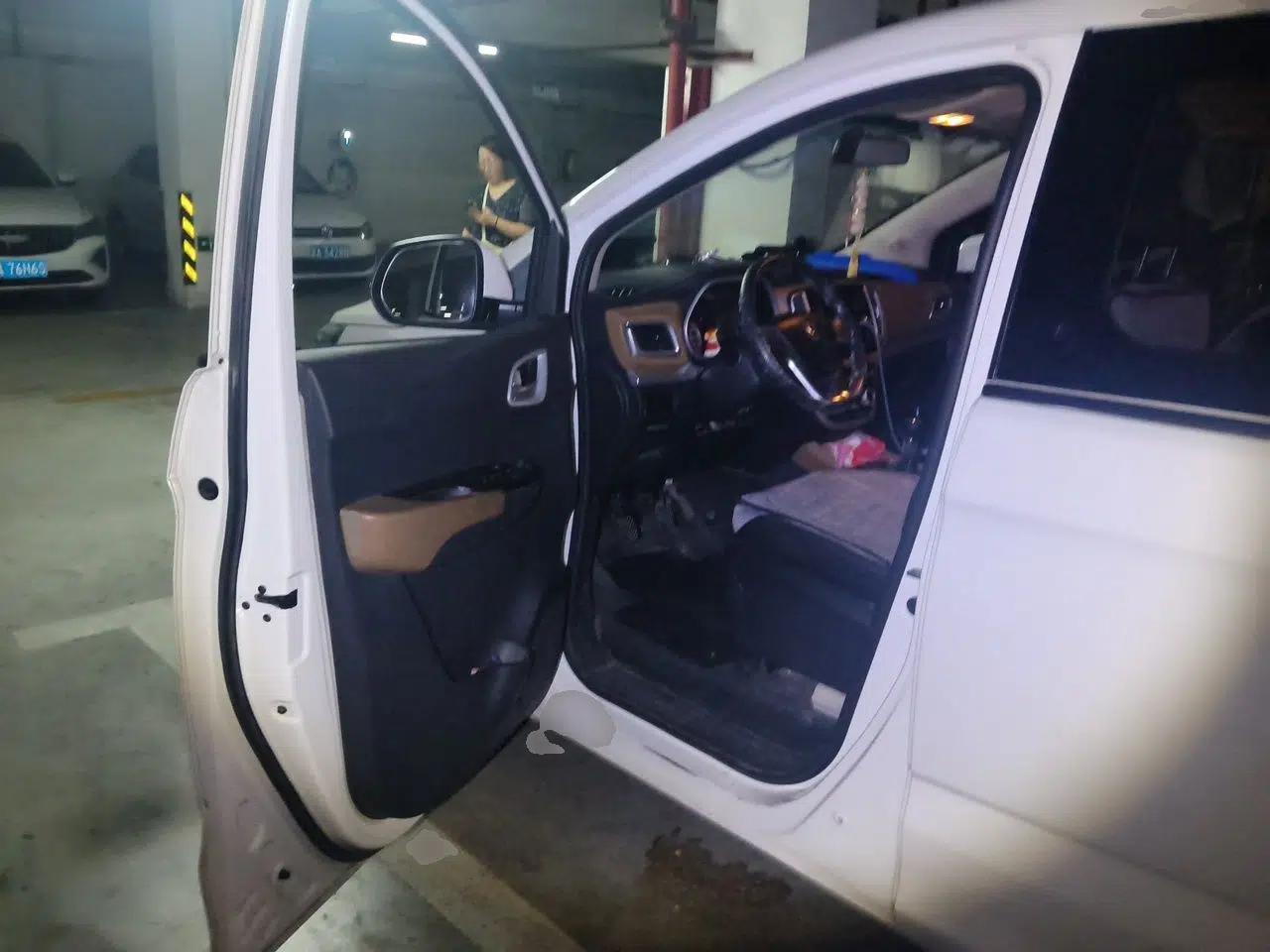 Jinbei F50 2017 1.6L Manual Economy Model — миниатюра 16