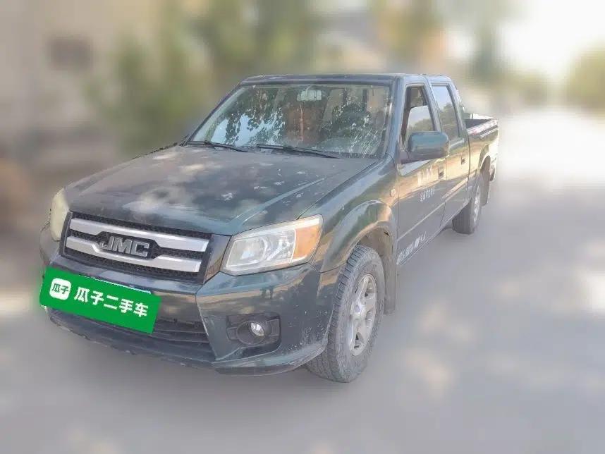 JMC Baodian 2018 2.9T New Value-Packed Two-Wheel-Drive Diesel Comfort Version with Extended Cargo Bed – JX4D30B5L — миниатюра 1
