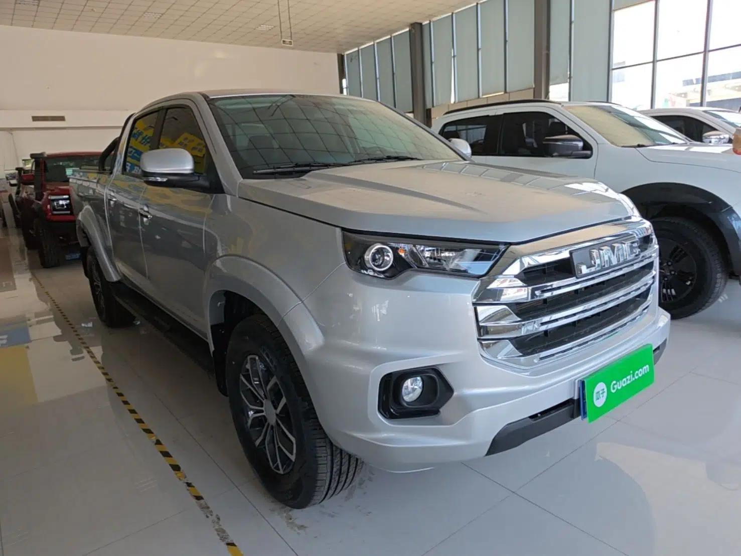 JMC Yuhu 7 2023 2.0T Automatic Diesel Two-Wheel-Drive Comfort Edition with Long Wheelbase and Flat-Bottom Cargo Bed — миниатюра 3