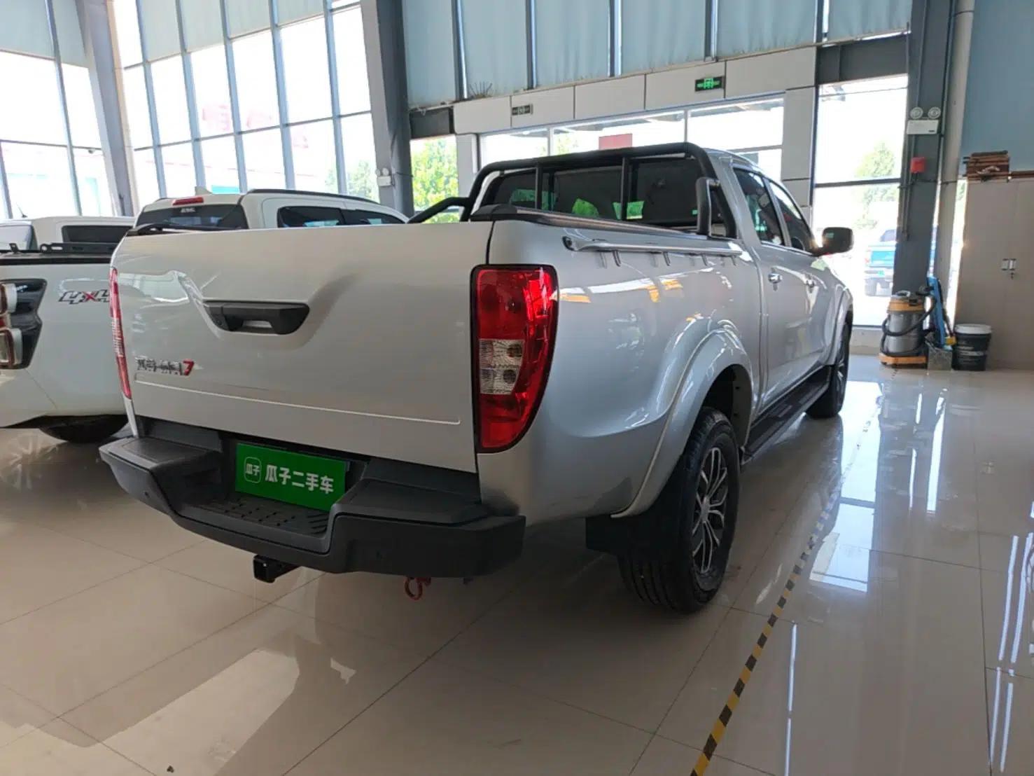 JMC Yuhu 7 2023 2.0T Automatic Diesel Two-Wheel-Drive Comfort Edition with Long Wheelbase and Flat-Bottom Cargo Bed — миниатюра 6