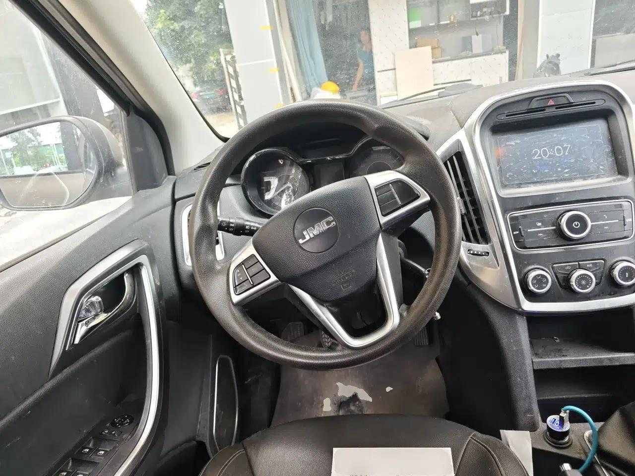 JMC Yuhu 3 2018 1.8T Gasoline Two-Wheel-Drive Advanced Model with Long Wheelbase — миниатюра 10