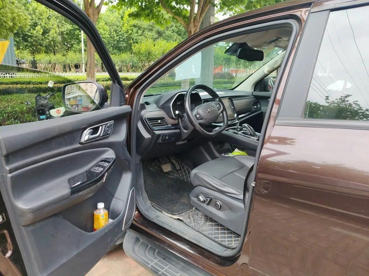 JMC Yuhu 9 2019 2.0T Automatic Gasoline 4x4 Luxury Edition — миниатюра 19
