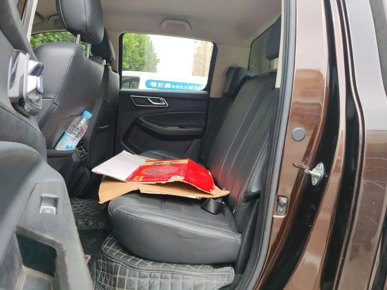 JMC Yuhu 9 2019 2.0T Automatic Gasoline 4x4 Luxury Edition — миниатюра 20