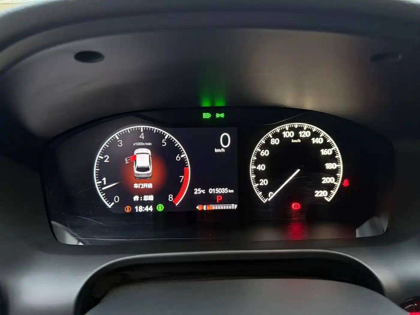 Honda HR-V 2023 240TURBO Sporty Edition — миниатюра 16