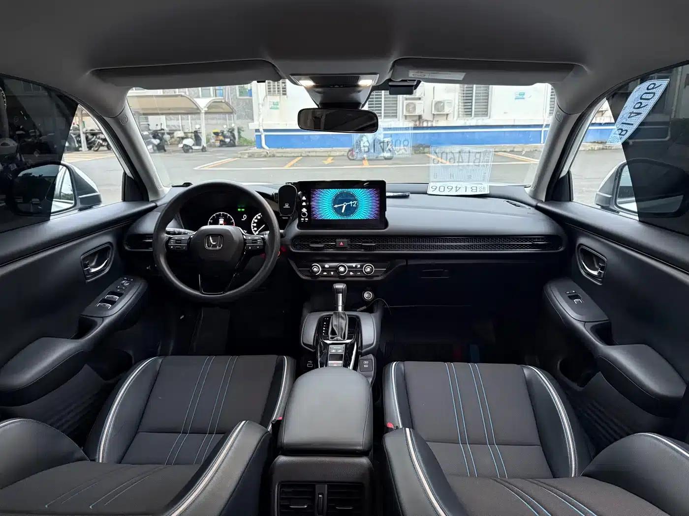 Honda HR-V 2023 240TURBO Sporty Edition — миниатюра 9