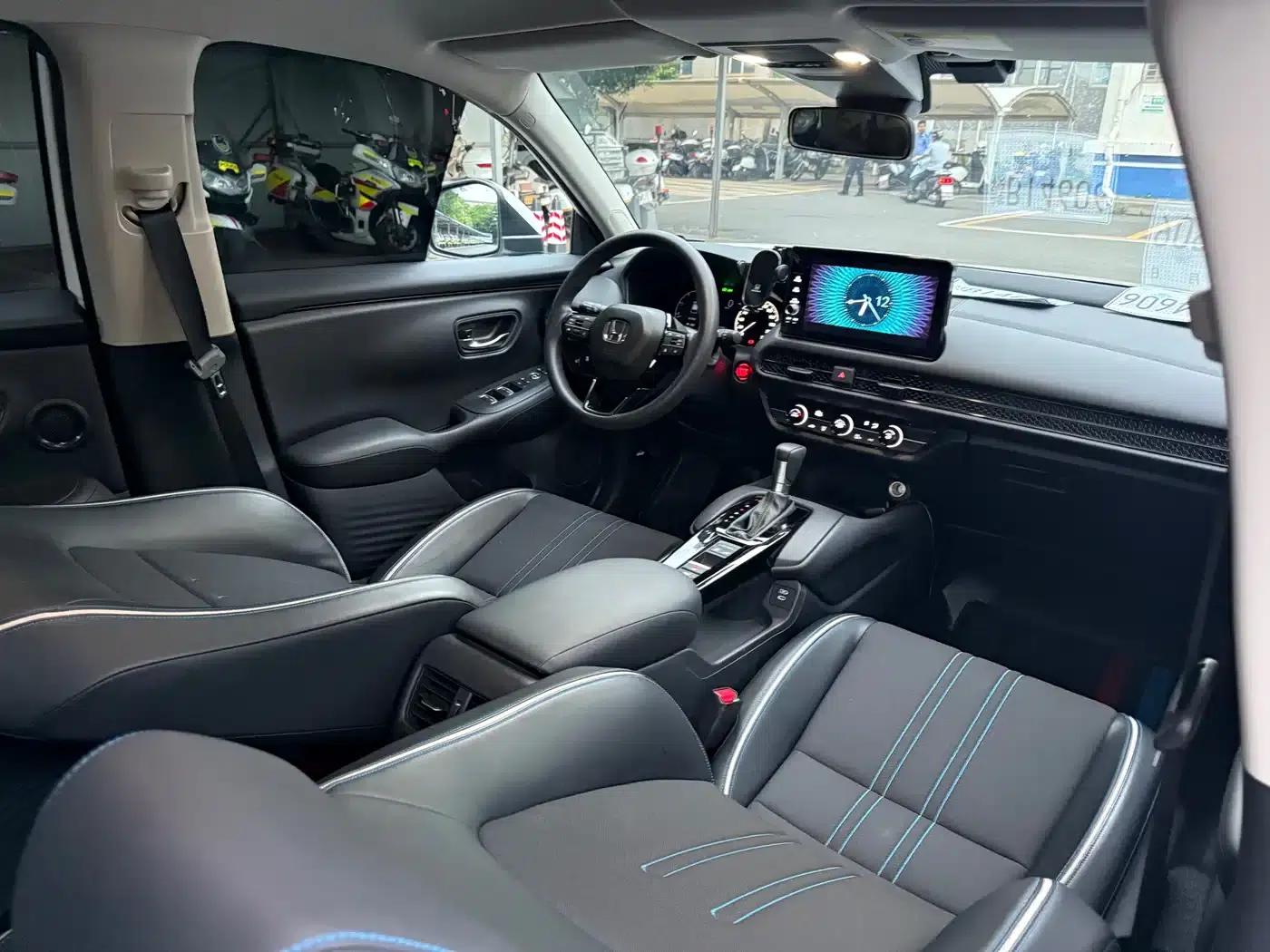 Honda HR-V 2023 240TURBO Sporty Edition — миниатюра 10