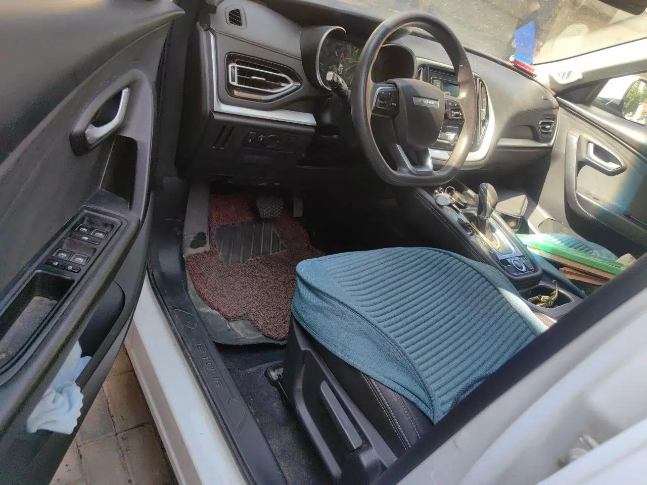 JETOUR X70M 2020 Revised Version 1.5T DCT Companion Edition 5 Seats — миниатюра 16