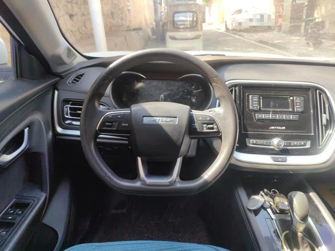 JETOUR X70M 2020 Revised Version 1.5T DCT Companion Edition 5 Seats — миниатюра 10