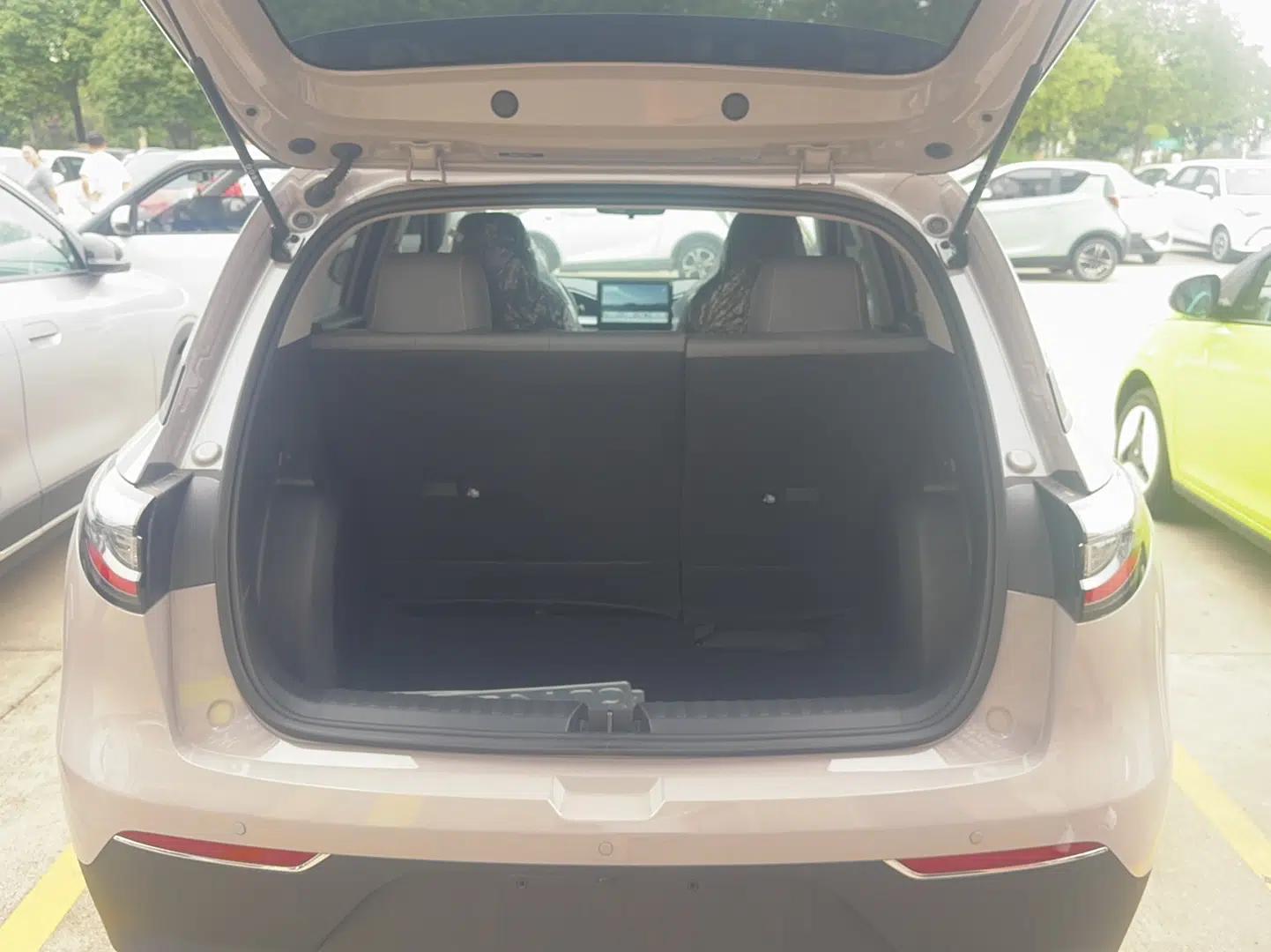 Geely Galaxy Geome 2026 Model 310km Youth Edition — миниатюра 10