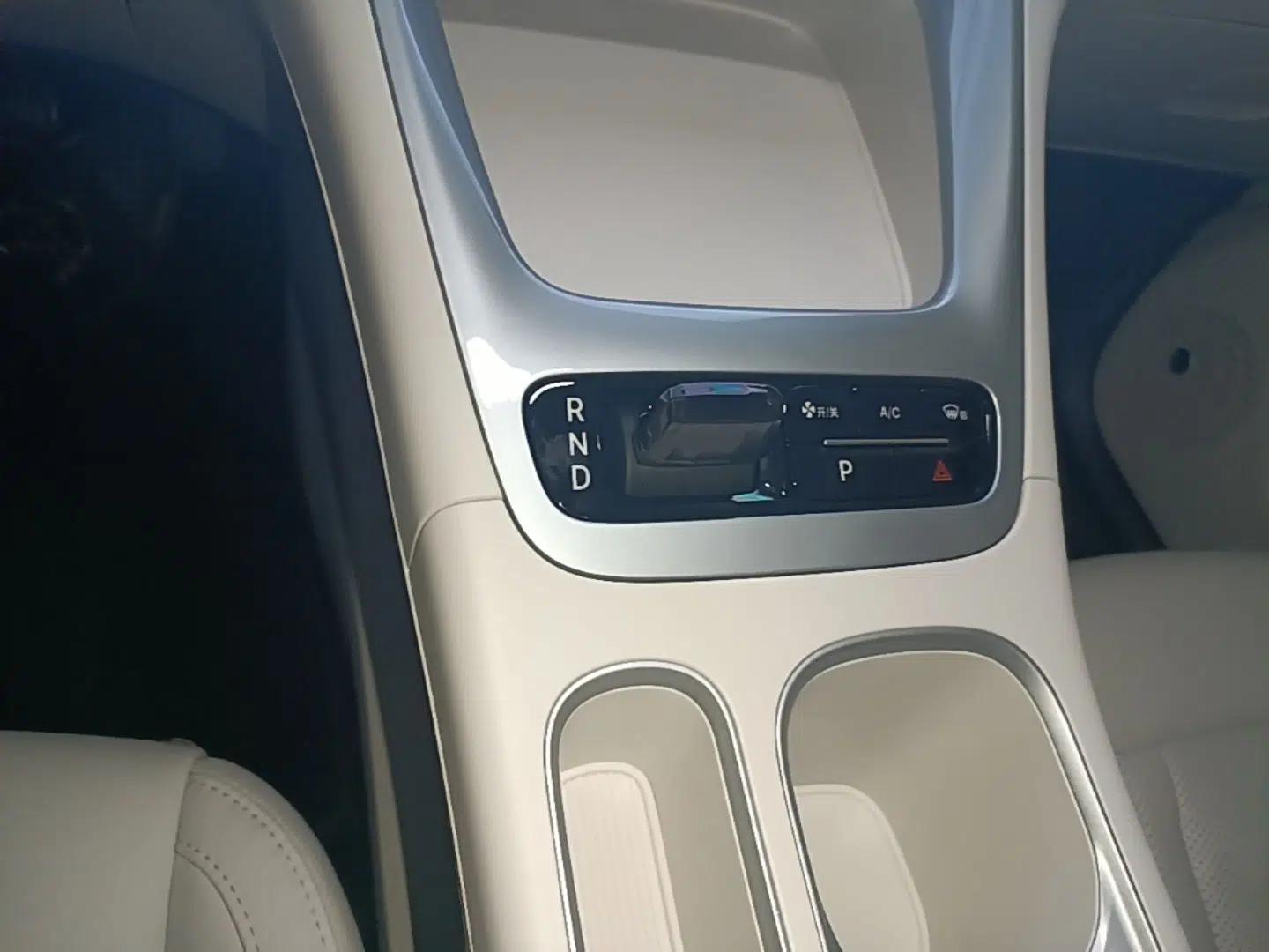 Geely Galaxy Geome 2025 UP 410km Exploration Edition — миниатюра 16