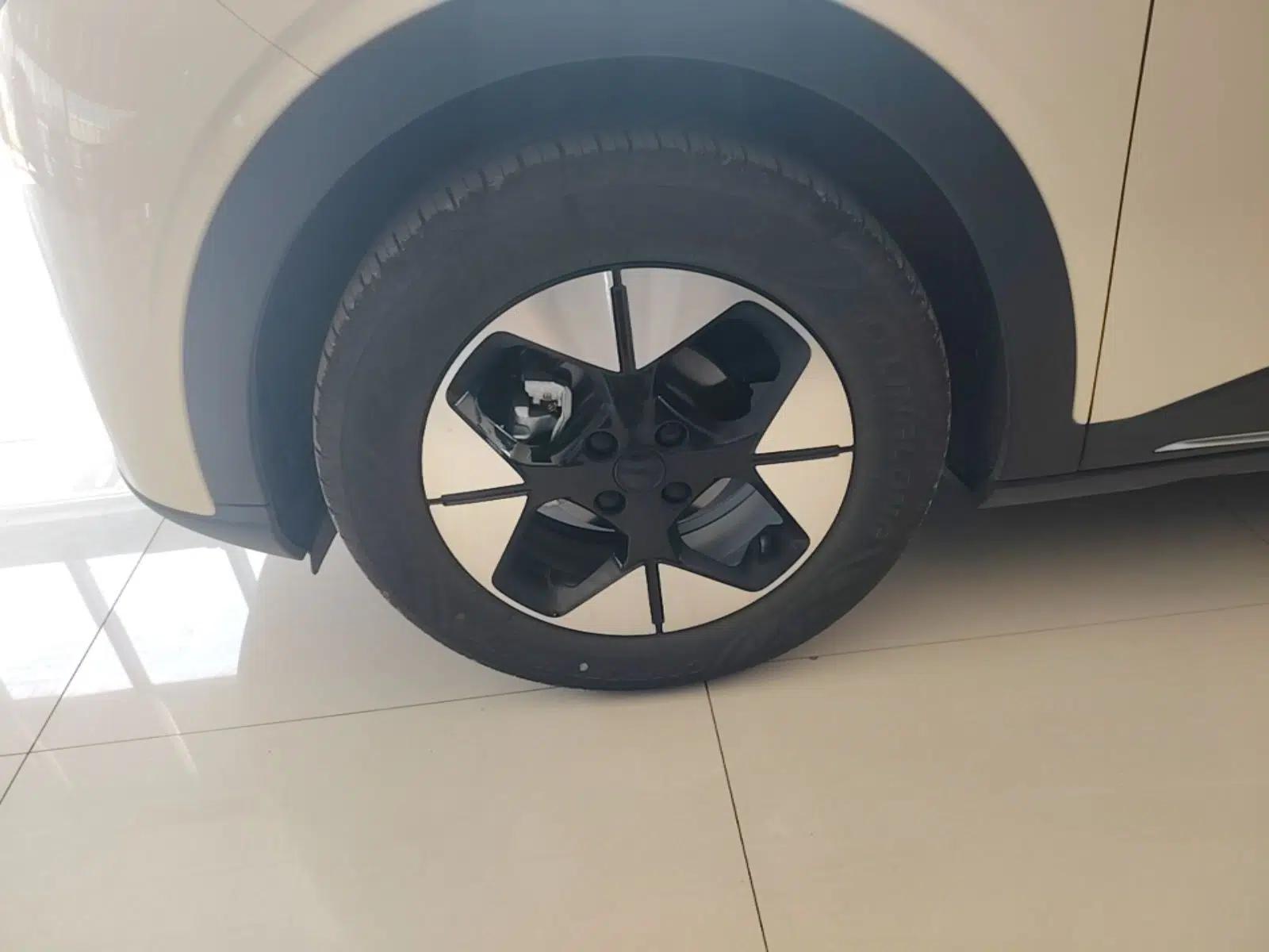 Geely Galaxy Geome 2025 UP 410km Exploration Edition — миниатюра 10