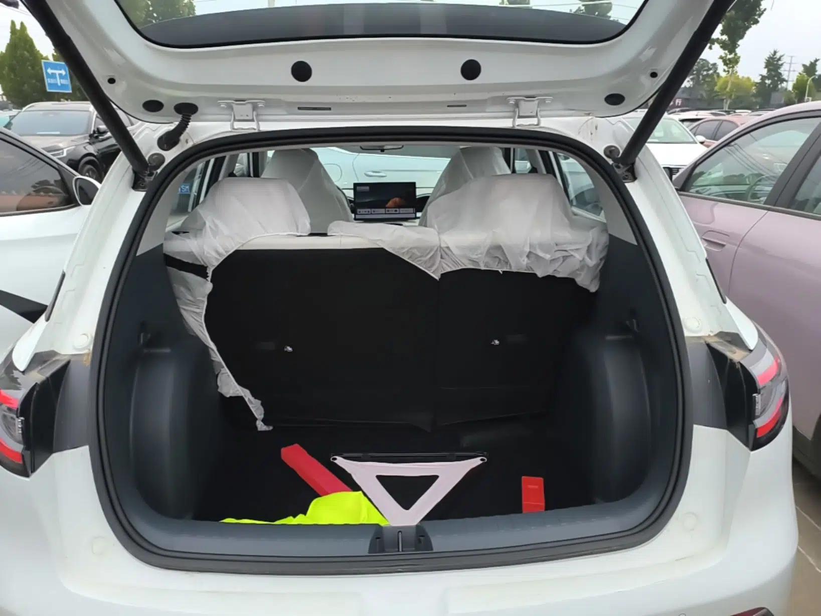 Geely Galaxy Geome 2026 Model 410km Freedom Edition — миниатюра 22