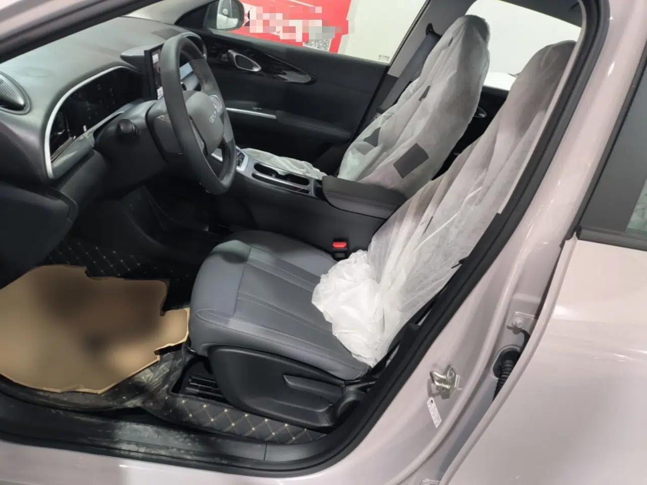 Geely Galaxy Geome 2026 Model 310km Youth Edition — миниатюра 17