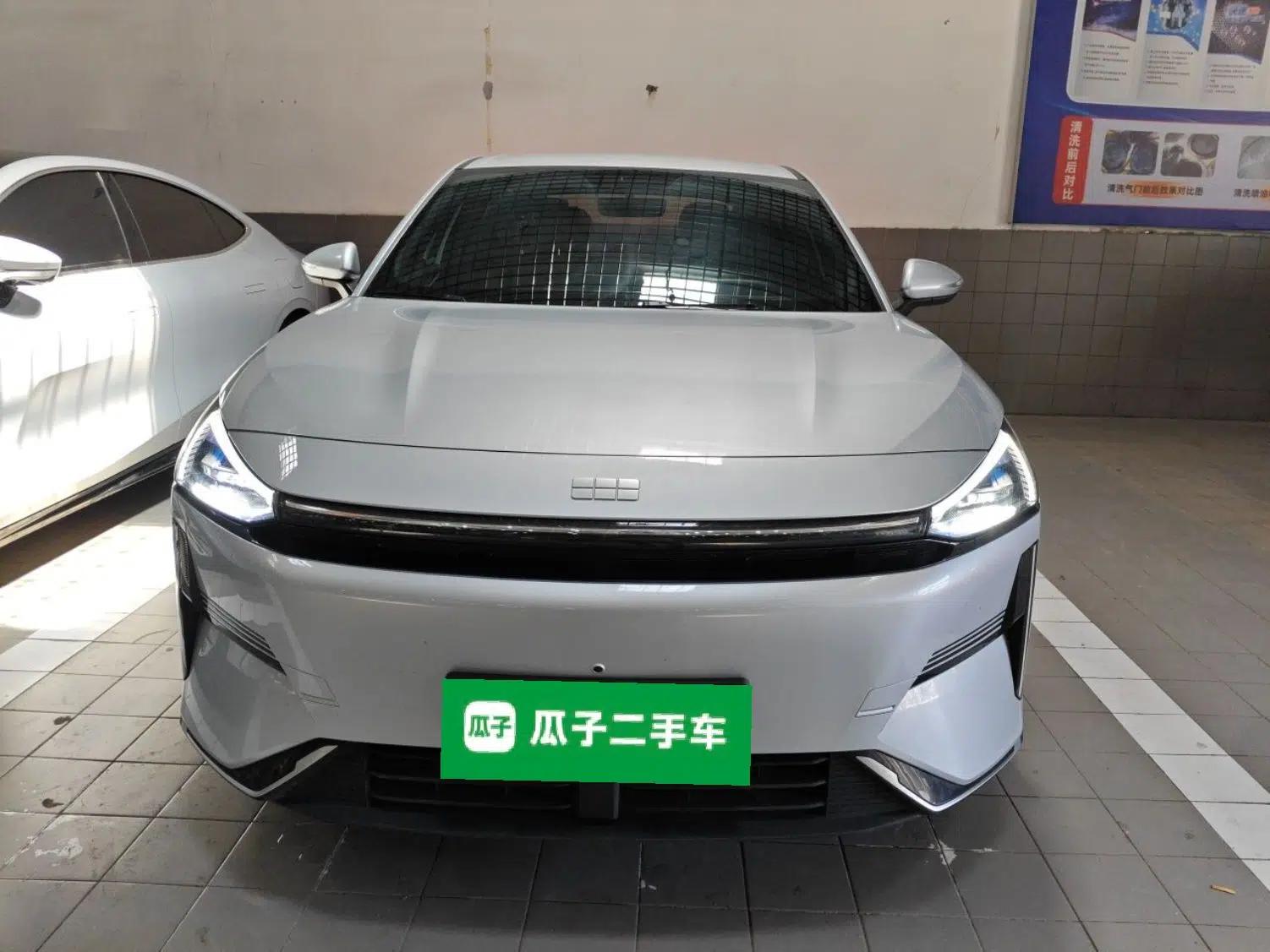 Geely Galaxy L6 2025 EM-i 60km Launch Edition — миниатюра 2