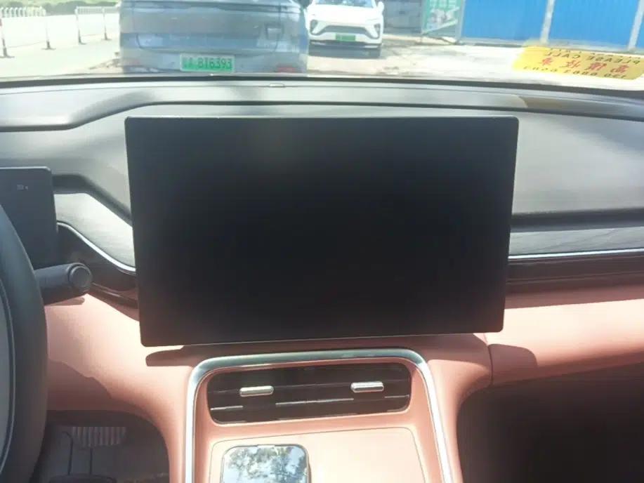 Geely Galaxy L6 2025 EM-i 140km Long-Range Version — миниатюра 20