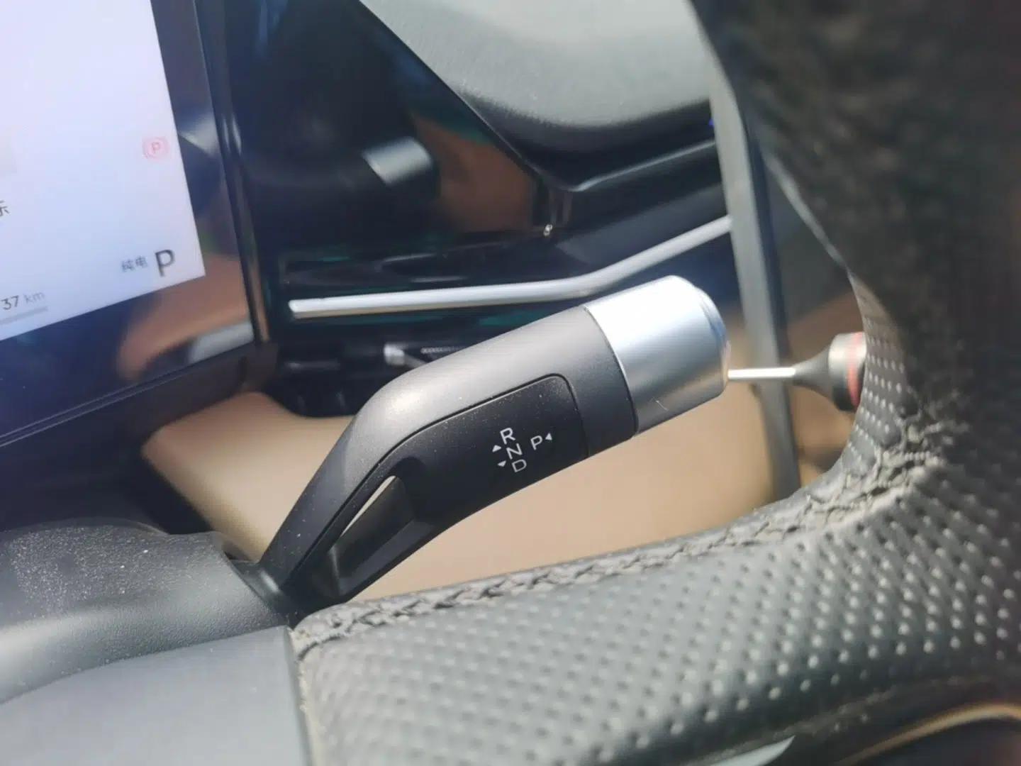 Geely Galaxy L6 2024 125km PLUS Dragon Edition — миниатюра 21