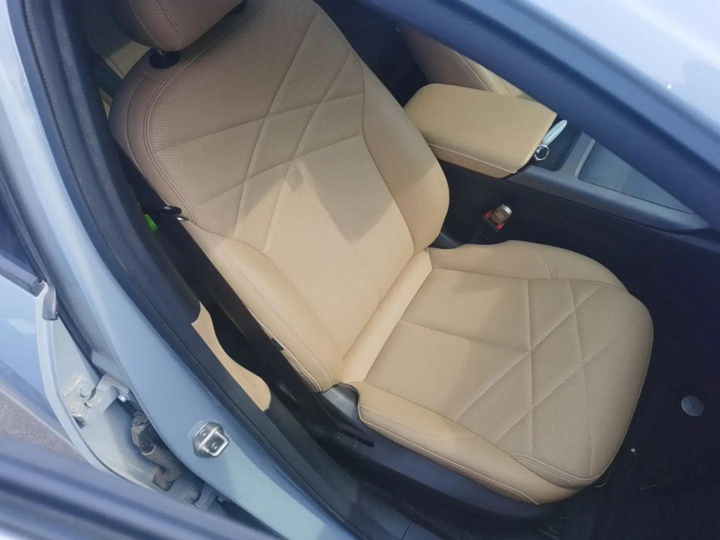 Geely Galaxy L6 2024 125km PLUS Dragon Edition — миниатюра 24