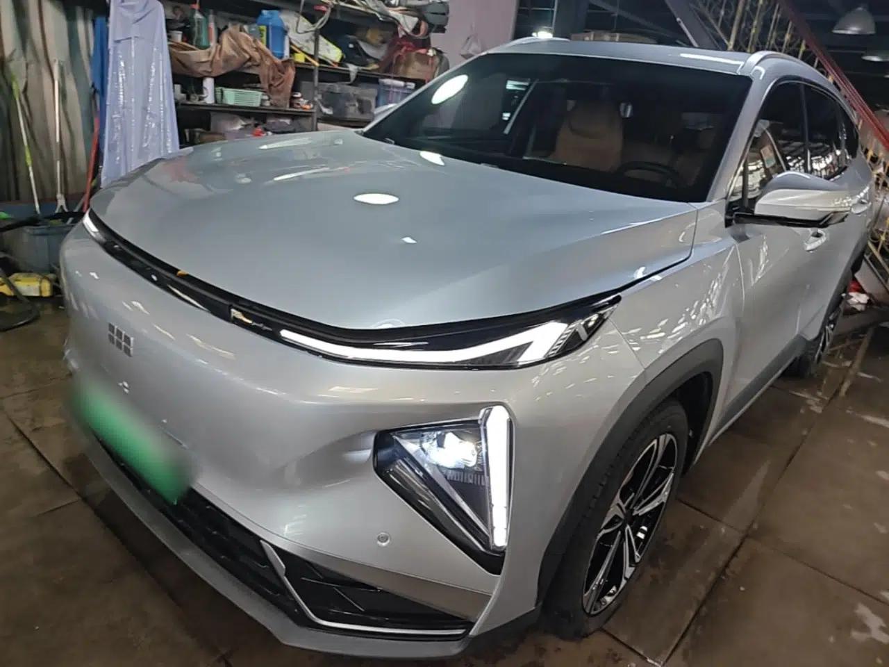 Geely Galaxy L7 2025 EM-i 115km Exploration Edition — миниатюра 1